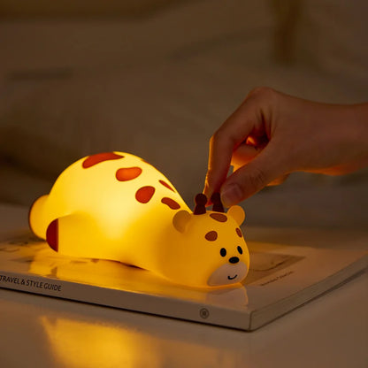 Giraffe Silicone Night Light – USB Rechargeable Pat Lamp for Kids