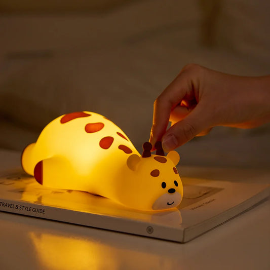 Giraffe Silicone Night Light – USB Rechargeable Pat Lamp for Kids